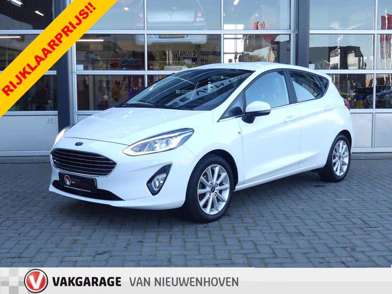 Ford Fiesta - 101pk Titanium *t/m 10de bouwjaar garantie! - AutoWereld.nl