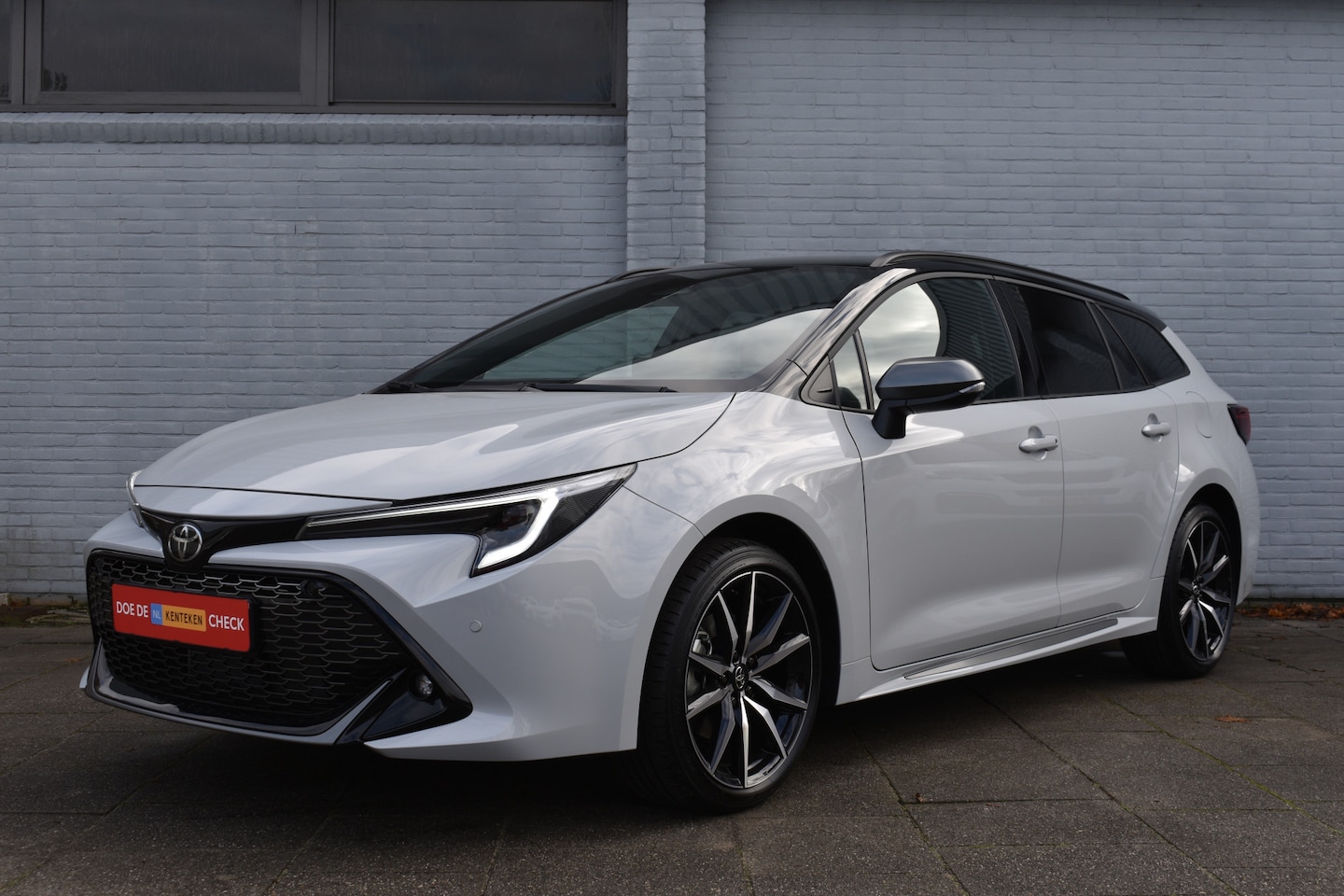 Toyota Corolla - Touring Sport Hybrid 180 GR Sport Automaat 178Pk | Nieuw | Blind Spot Monitor | 18 inch | - AutoWereld.nl