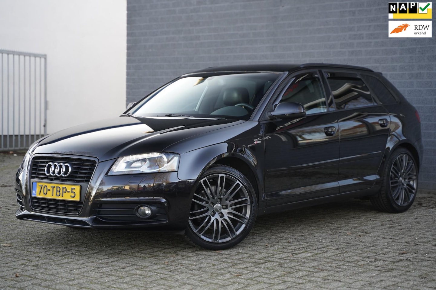 Audi A3 Sportback - 2.0 TFSI 2x S Line 200pk, Automaat, Led - AutoWereld.nl