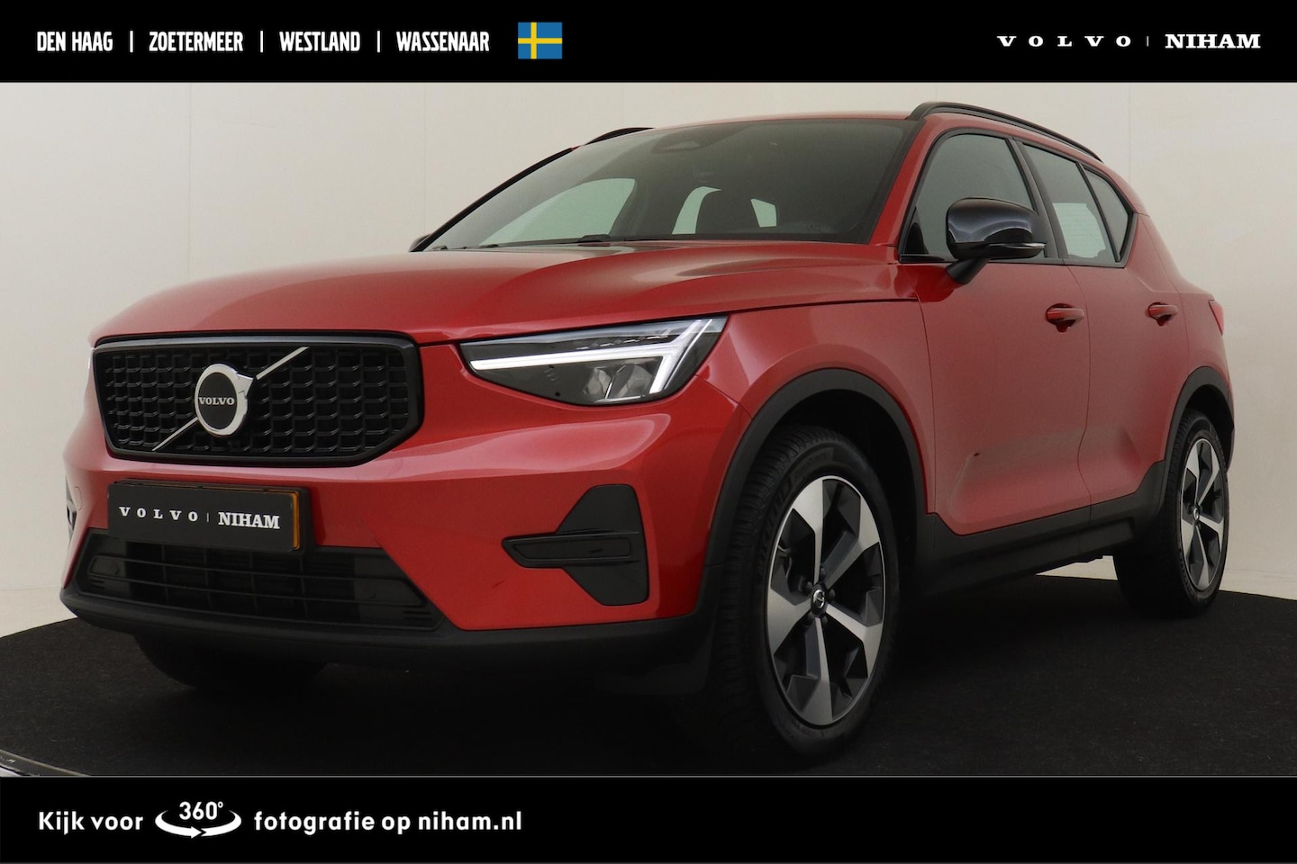Volvo XC40 - B4 (M-HYBRID) PLUS DARK -CAMERA|ADAP.CRUISE|VERW.VOORRUIT|TREKHAAK|HARMAN/KARDON|19" - AutoWereld.nl