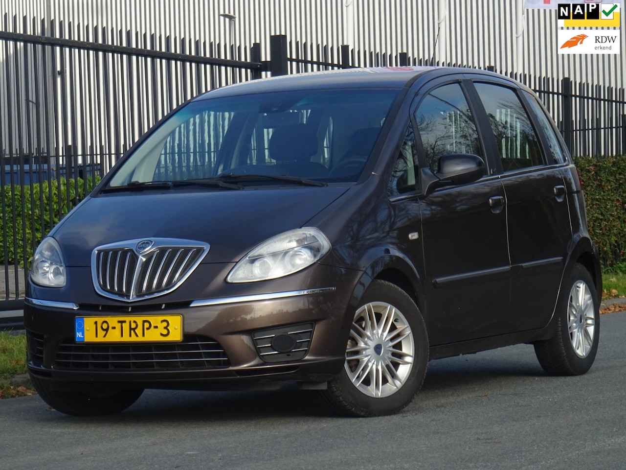 Lancia Musa - 1.4-16V Gold AUTOMAAT NAP/CLIMA/CRUISE/PDC/APK - AutoWereld.nl