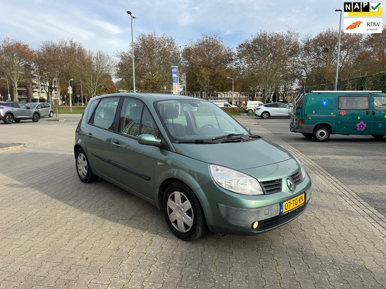 Renault Scénic - 2.0-16V Expression Comfort. AUTOMAAT - AutoWereld.nl