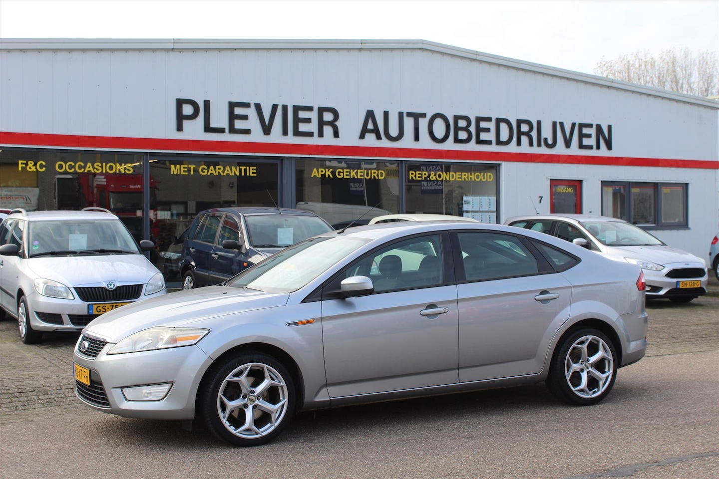 Ford Mondeo - 1.6 16V 92KW 5 DEURS H B Trend - AutoWereld.nl