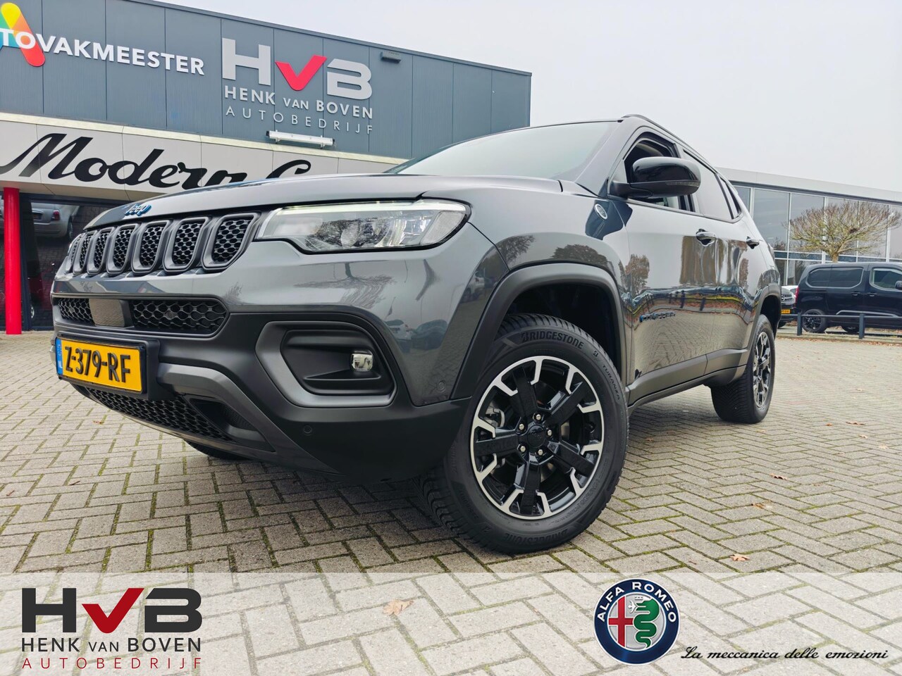 Jeep Compass - 4xe 240 Plug-in Hybrid Electric Trailhawk 4xe 240 Plug-in Hybrid Electric Trailhawk - AutoWereld.nl