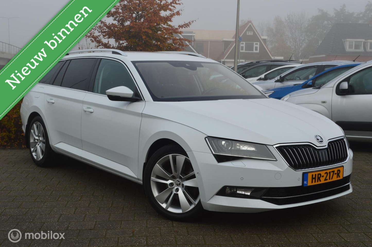 Skoda Superb Combi - 2.0 TDI 150pk Style | A-Camera | - AutoWereld.nl