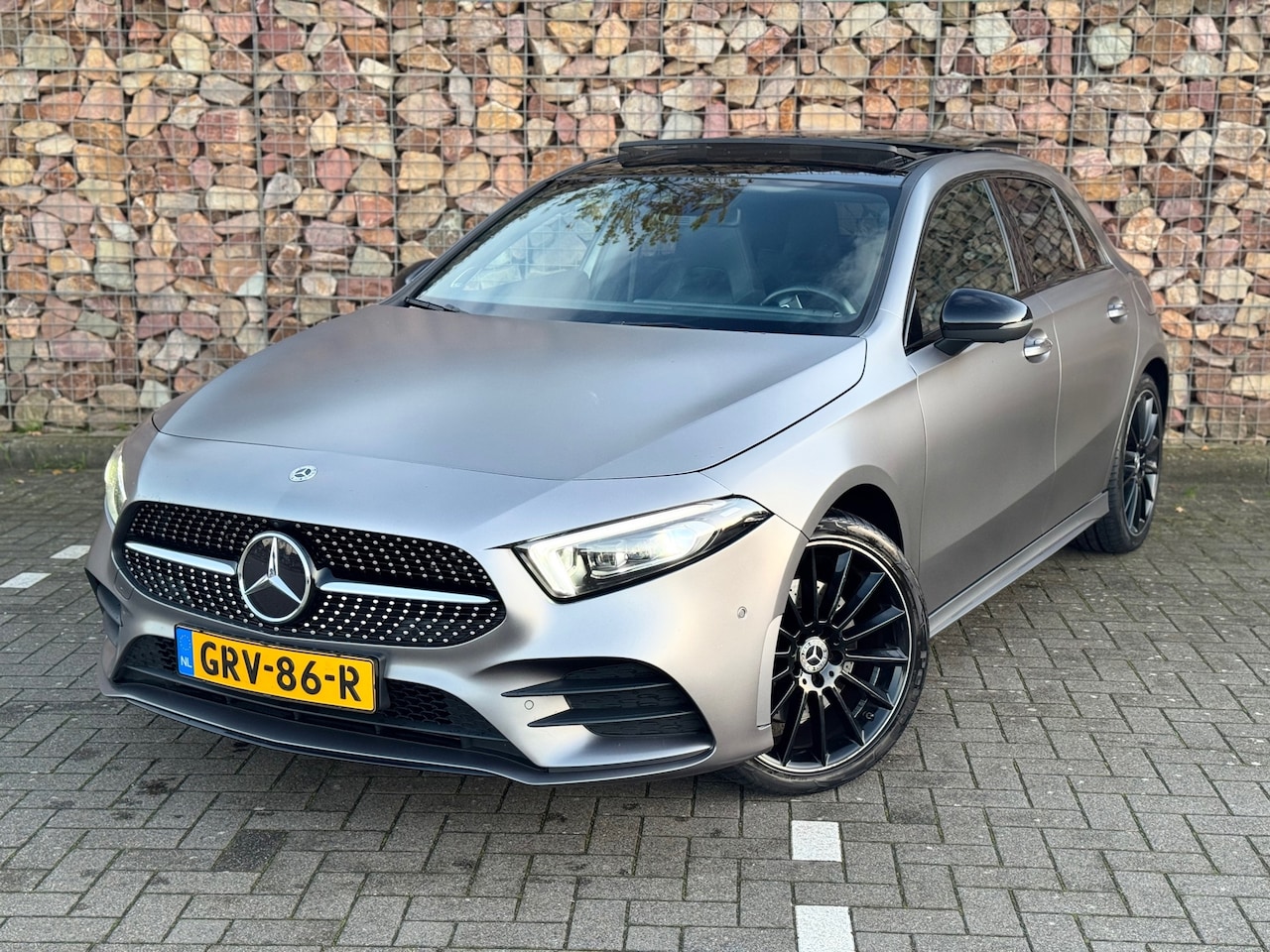 Mercedes-Benz A-klasse - 250 e AMG Pano 360 Camera - AutoWereld.nl