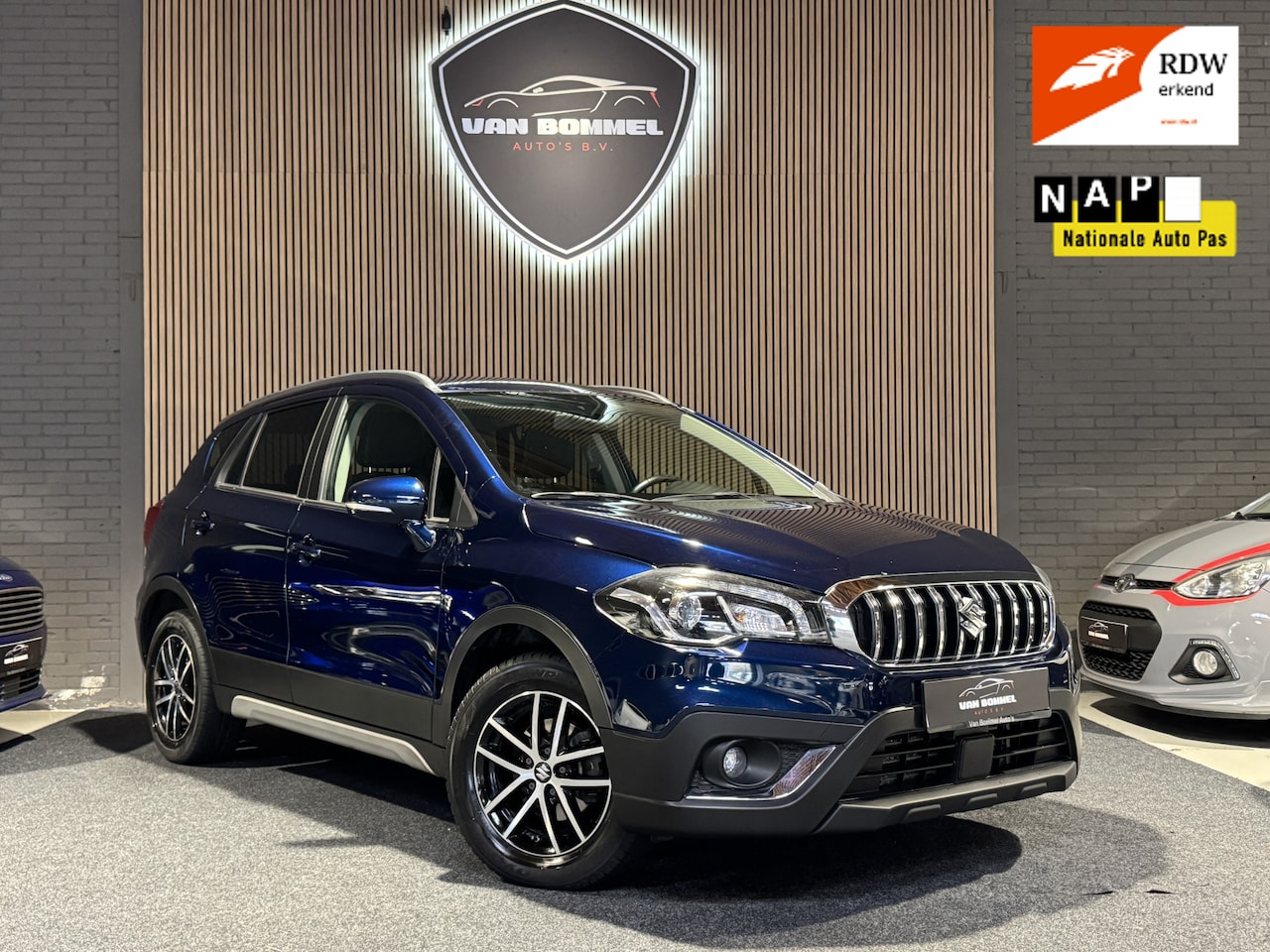 Suzuki S-Cross - 1.0 Boosterjet Edition AllGrip High Executive Automaat.Navi.CruisC.ClimaC.LMV!!! - AutoWereld.nl