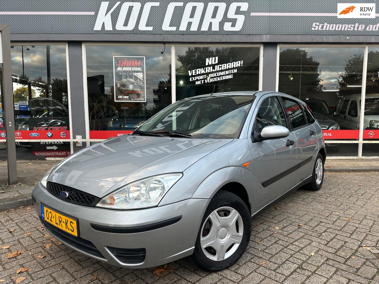 Ford Focus - 1.6-16V Cool Edition NIEUWE APK + DISTRIBUTIE - AutoWereld.nl