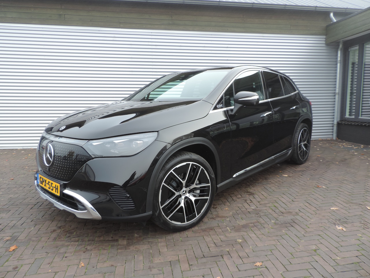 Mercedes-Benz EQE SUV - 350 4Matic Business Edition 91 kWh panoramadak trekhaak - AutoWereld.nl