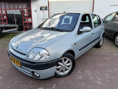 Renault Clio - 1.4-16V RXE| NIEUW APK |AIRCO |ALL SEASON BANDEN|WEINIG KM|