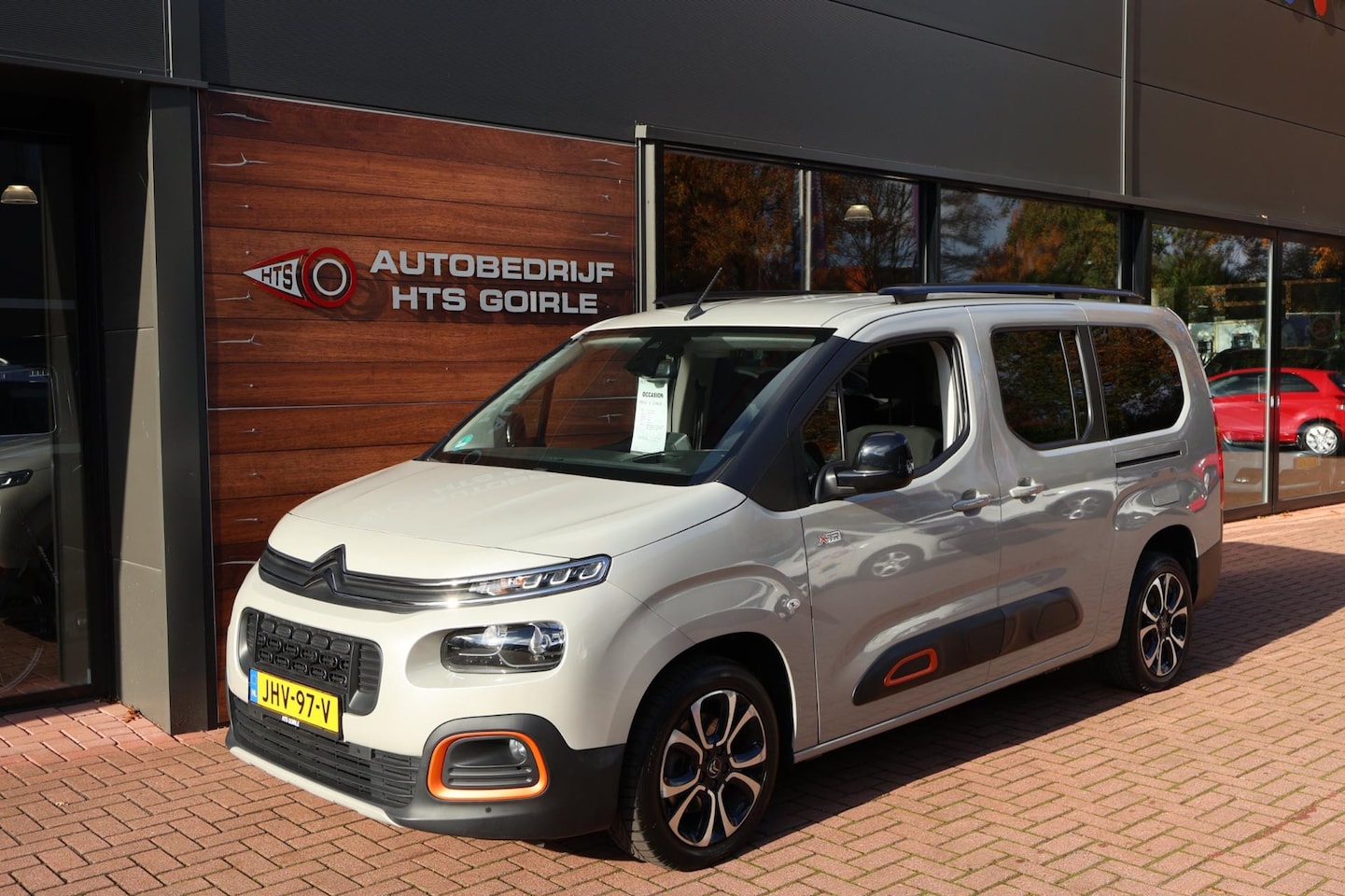 Citroën Berlingo XL - 1.2 PureTech Feel 7p. 1.2 PureTech Feel 7p. - AutoWereld.nl