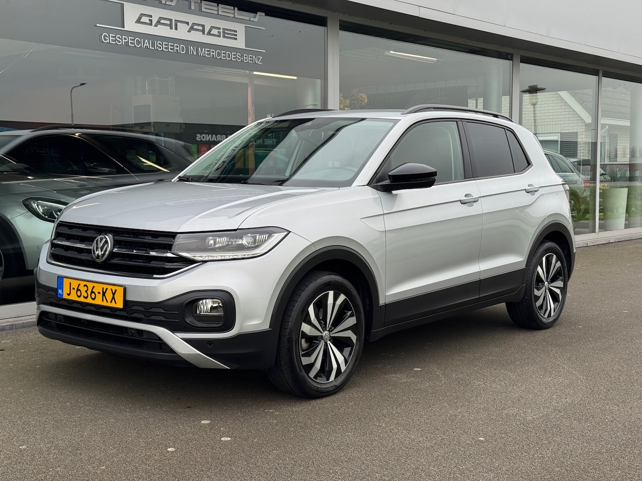 Volkswagen T-Cross - 1.0 TSI Life automaat , Apple carplay , trekhaak - AutoWereld.nl