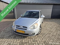 Hyundai Accent - 1.4i Dynamic