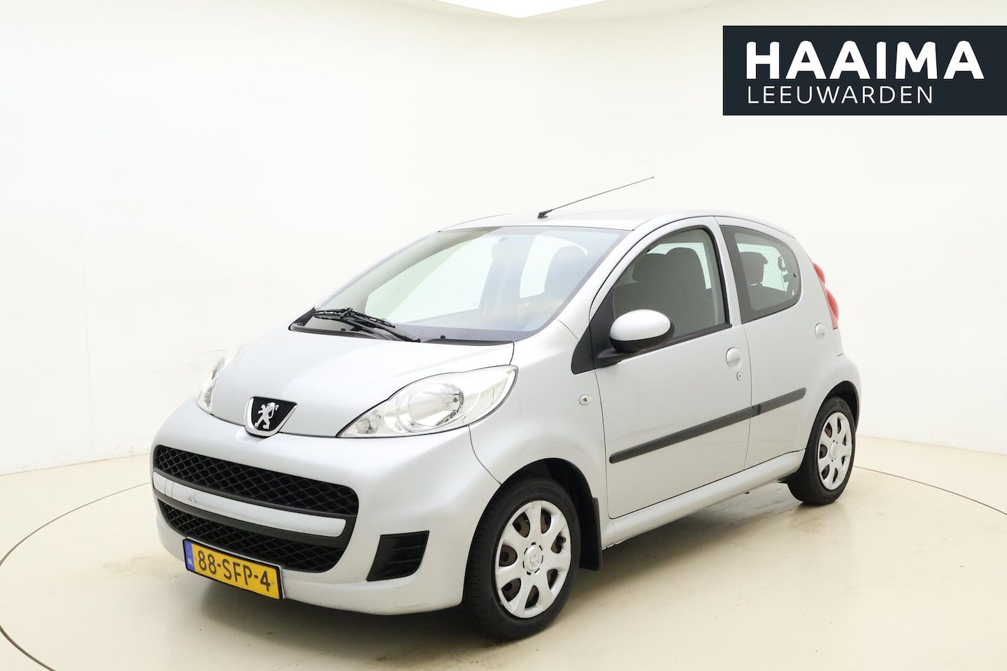 Peugeot 107 - 1.0-12V XS 68 PK | Handgeschakeld | 5-Deurs | Airco | Elektrische ramen |Toerenteller | R - AutoWereld.nl