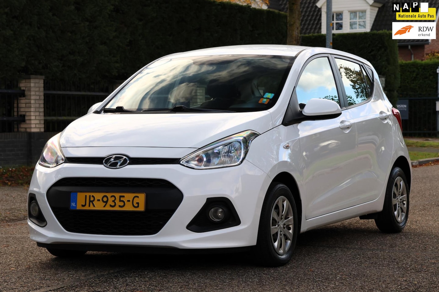 Hyundai i10 - 1.0i i-Motion Comfort | CLIMA | CRUISE | 5-DEURS | NAP | MOOIE GOED ONDERHOUDEN AUTO | - AutoWereld.nl