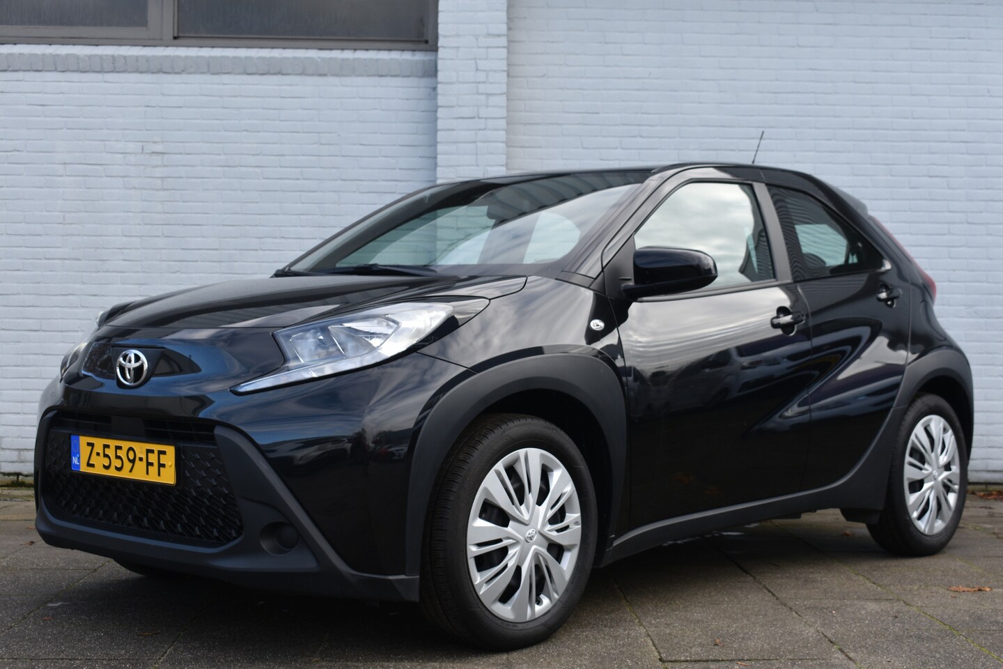 Toyota Aygo X - 1.0 VVT-i MT Play 72pk | Apple Carplay/Android Auto | Adaptive Cruise Control | - AutoWereld.nl