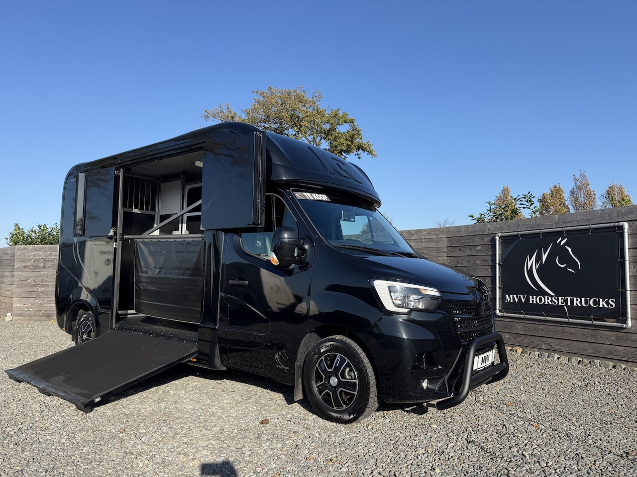 Renault Master - Paardenwagen Krismar 3XL | 5.408KM | Hengst | B-rijbewijs - AutoWereld.nl