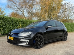 Volkswagen Golf - 1.4 TSI GTE |Nw MEGATRONIC | Panoramadak | 18" Velgen | Navi | Clima | PDC | Cruise | LED