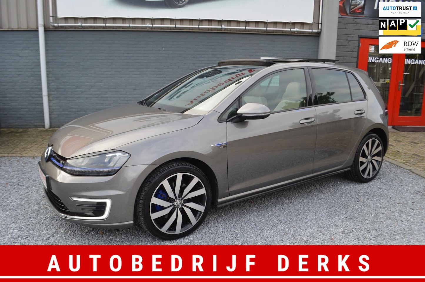 Volkswagen Golf - 1.4 TSI GTE AUT Pano Led Airco Leer Garantie Nieuwstaat - AutoWereld.nl