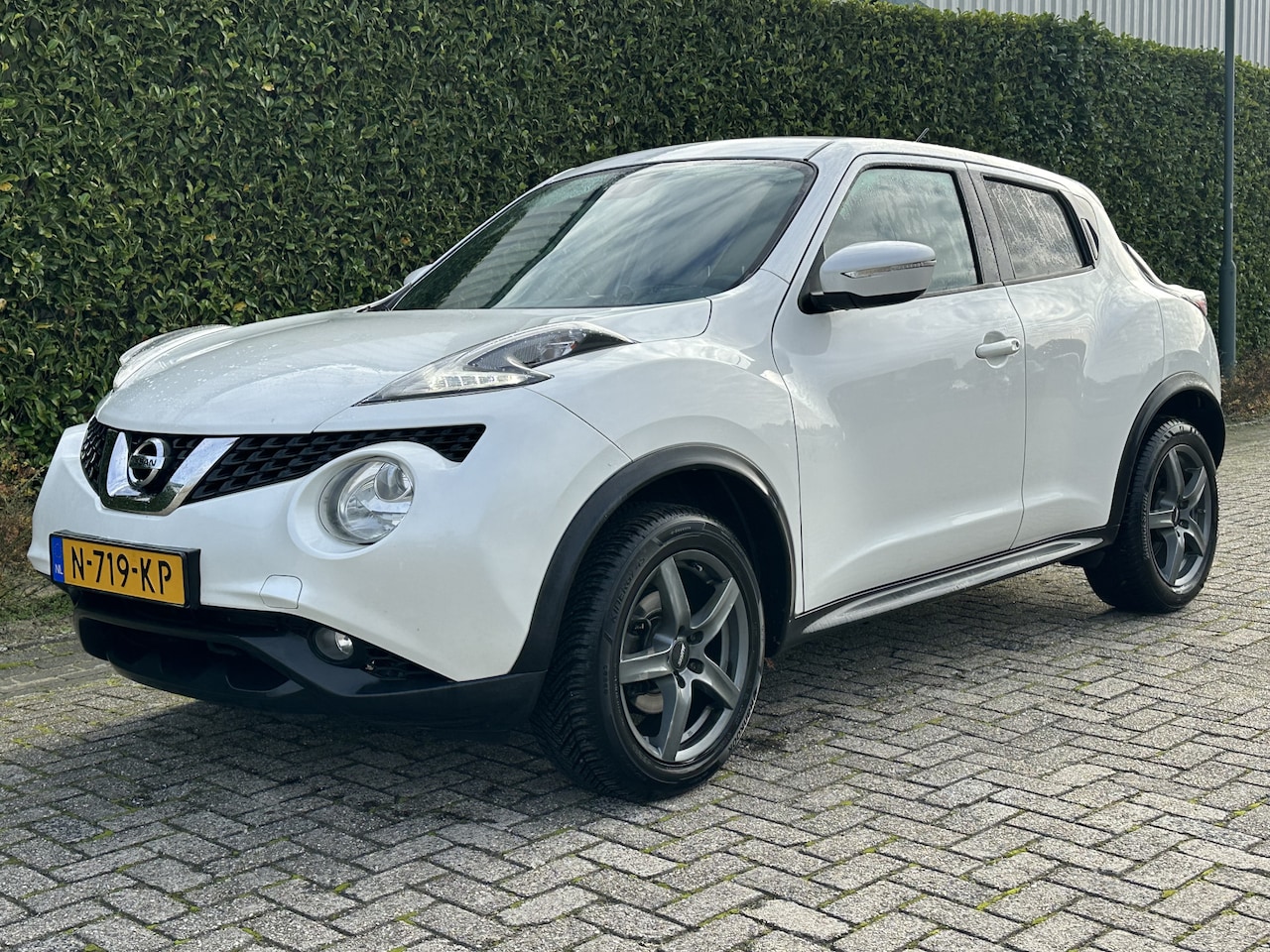 Nissan Juke - 1.6 Connect Edition | Automaat | Clima | Cruise | occasion - AutoWereld.nl