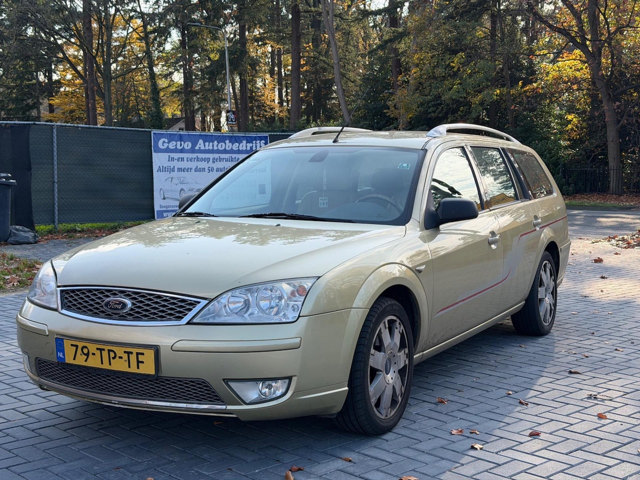 Ford Mondeo Wagon - 2.0-16V Ghia Executive/Airco/PDC/stoelverwarming - AutoWereld.nl