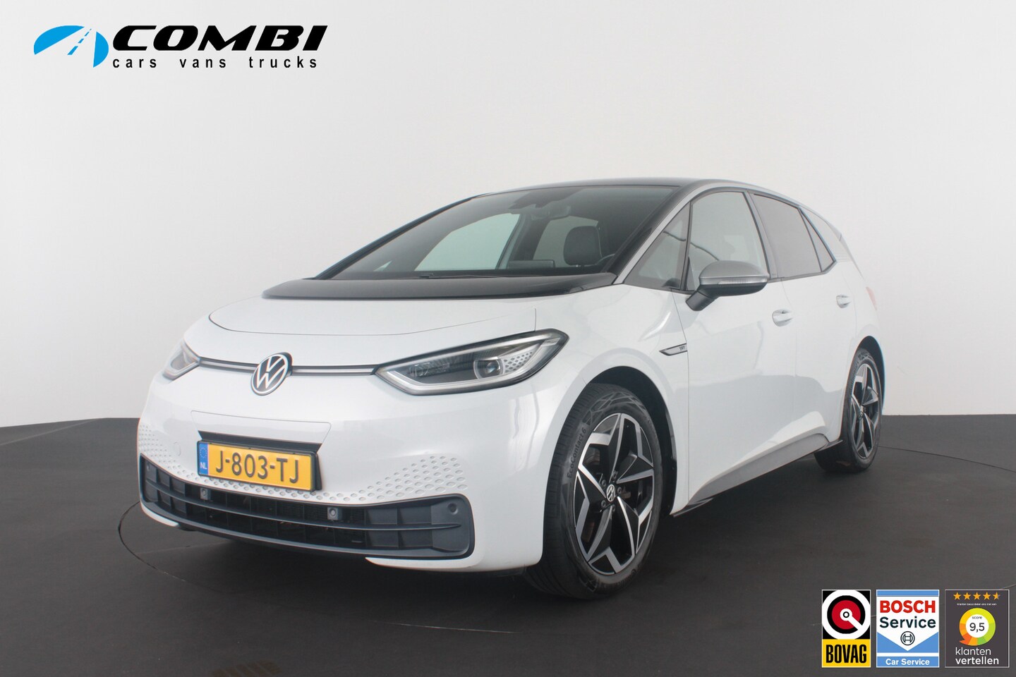 Volkswagen ID.3 - First Plus 58 kWh > 204pk/Camera/Matrix-LED/Glacier White met zwart dak - AutoWereld.nl