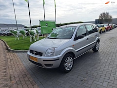 Ford Fusion - 1.4-16V Ghia / Hoge instap / APK t/m mei 2026