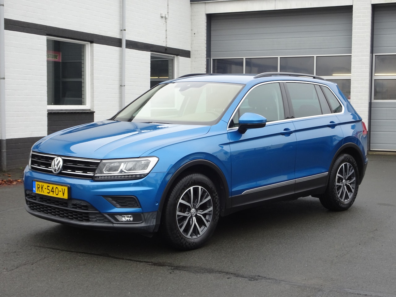 Volkswagen Tiguan - 1.4 TSI Comfortline Automatische airco, navigatie, carplay, dab radio, elektrisch bediende - AutoWereld.nl