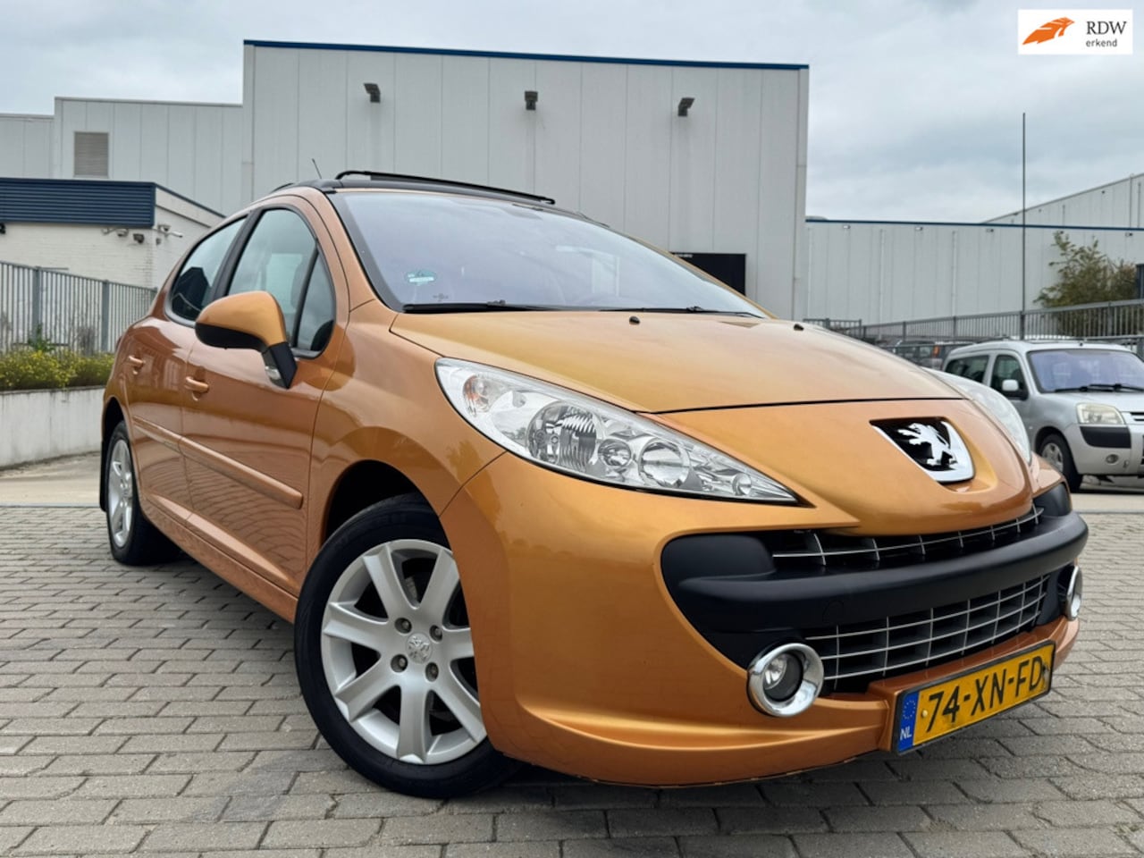 Peugeot 207 - 1.6 VTi XS Pack Goed Onderhouden 5D Cruise Open dak Airco Climate Apk - AutoWereld.nl