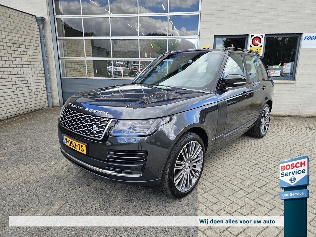 Land Rover Range Rover - P400e 404pk Vogue Automaat - AutoWereld.nl