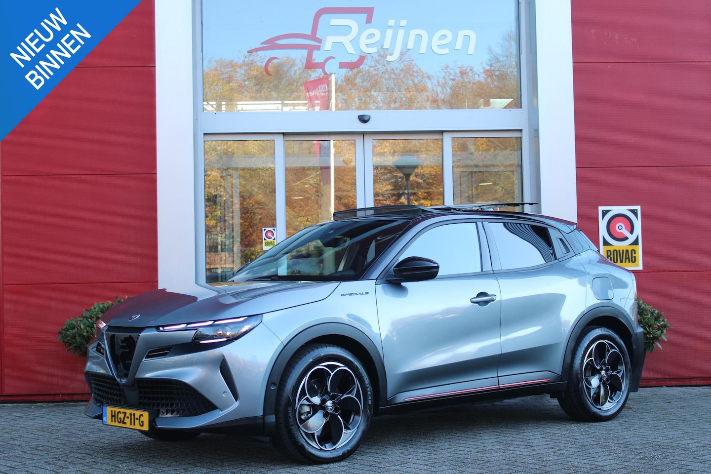 Alfa Romeo Junior - ELETTRICA SPECIALE 156PK 54 kWh | WARMTEPOMP! | "SABELT" STOELEN MET LEDEREN/ALCANTARA BEK - AutoWereld.nl