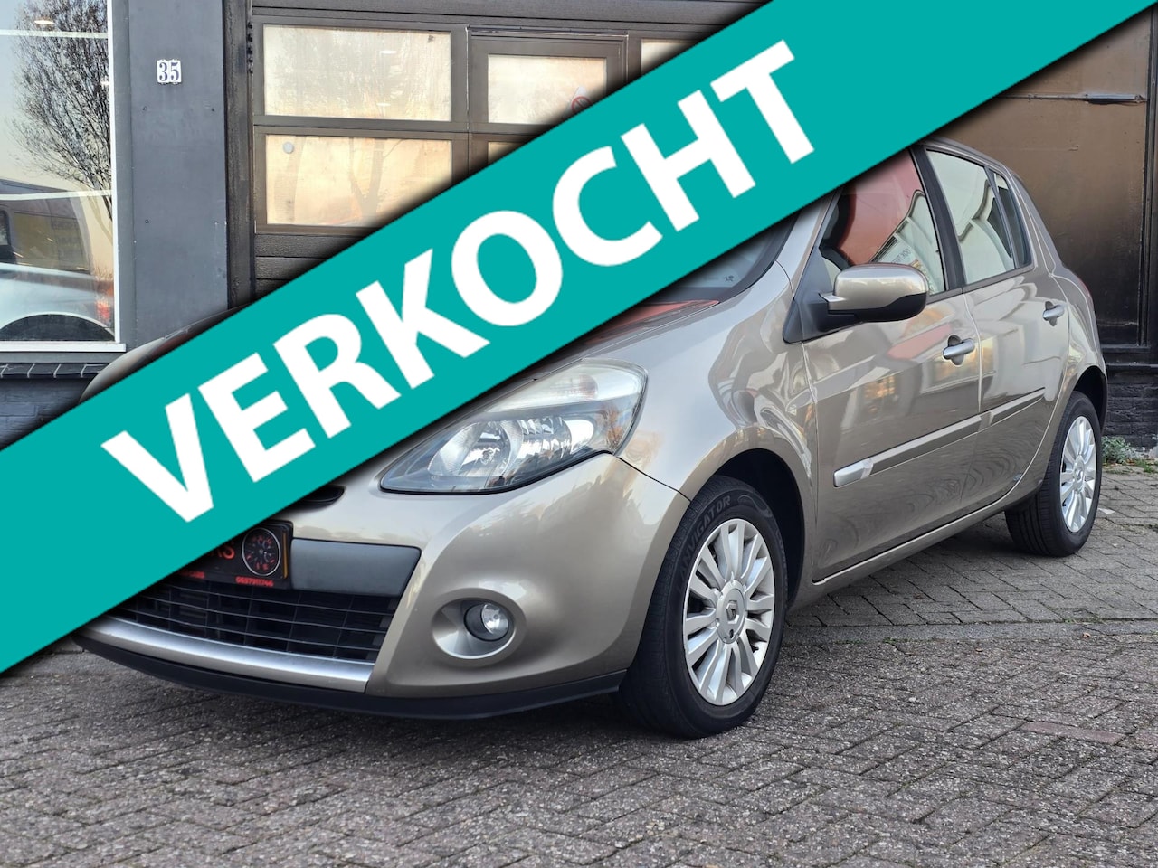 Renault Clio - 1.2 TCe Collection AIRCO/NAP/TREKHAAK/NAVI/CR CONTROL - AutoWereld.nl