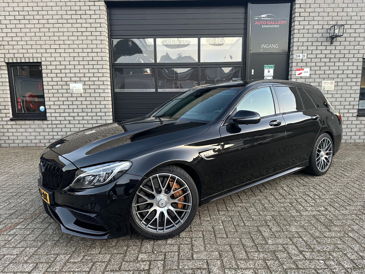 Mercedes-Benz C-klasse - AMG 63S Edition1 *CERAMIC*PANO*BURMESTER*HEAD-UP*CARBON*FULL OPTION!!!! - AutoWereld.nl