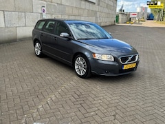 Volvo V50 - 2.4 Momentum automaat, zeer netjes
