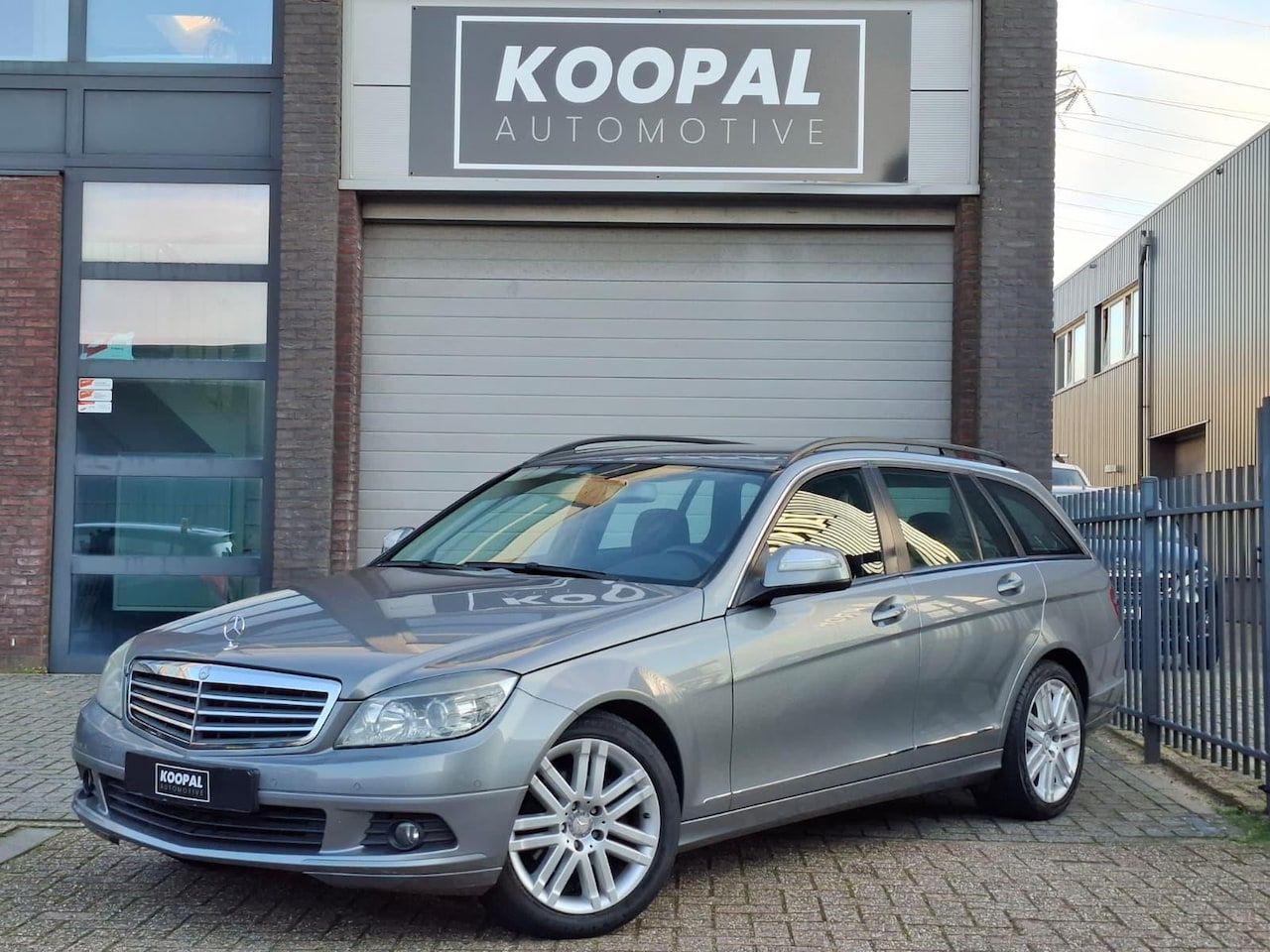 Mercedes-Benz C-klasse Estate - 180 K Business Class | Trekhaak | Cruise | PDC - AutoWereld.nl