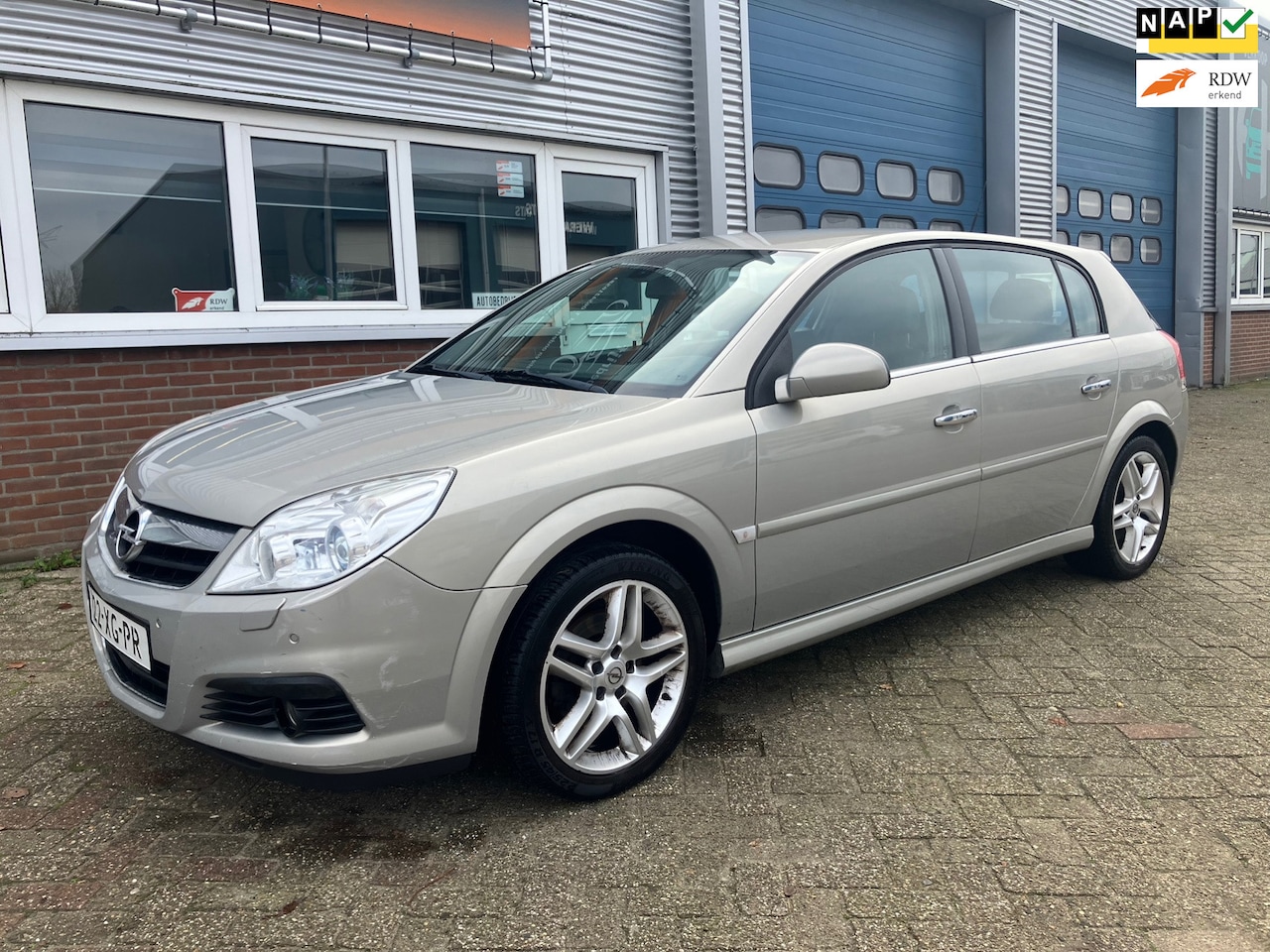 Opel Signum - 2.0 Turbo Executive 2.0 Turbo Executive 175 PK - AutoWereld.nl