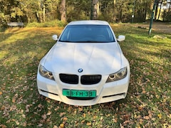 BMW 3-serie - 320i Business Line