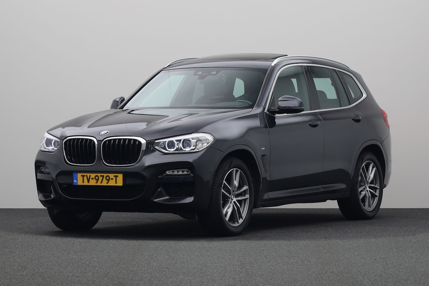 BMW X3 - xDrive20i High Executive | M-sport | Navigatie Professional | Comfort Access | Leder | Sto - AutoWereld.nl