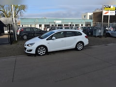 Opel Astra Sports Tourer - 1.7 CDTi Business +