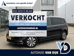 Volkswagen Touran - 1.5 TSI Comfortline Business 7p | Navi/Adapt.Cruise/Clima/Camera/Privacy Glass/Apple CarPl