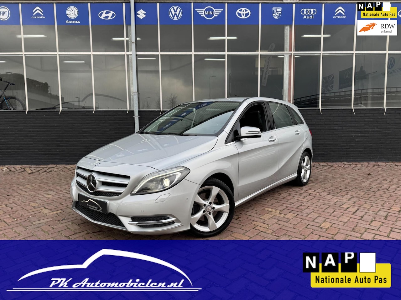 Mercedes-Benz B-klasse - 180 Ambition **NAVI + PDC + 1 EIG + NAP** - AutoWereld.nl