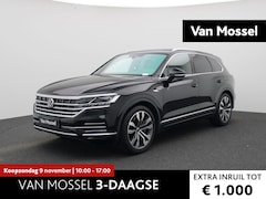 Volkswagen Touareg - Atmosphere 3.0 TSi eHybrid 4MOTION 381 PK | R-line | Automaat | Navigatie | Panoramadak |
