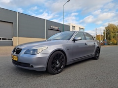 BMW 5-serie - 523i High Executive AUT NAVI PSENSOR LEDER CRUISE 2 X SLEUTELS