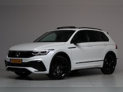 Volkswagen Tiguan - 1.5 TSI R-Line Black Style | panoramadak | camera | adap. cruise | dodehoek detectie | NL