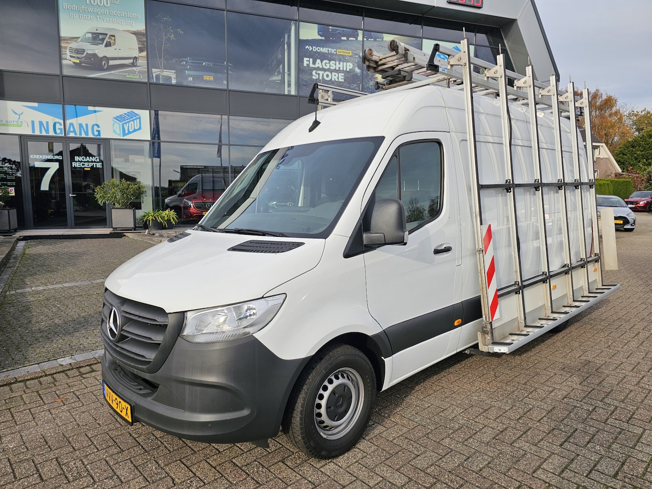 Mercedes-Benz Sprinter - 317 CDI L2-H2 RWD Automaat Glasresteel * Camera * Navi * Cruise * - AutoWereld.nl