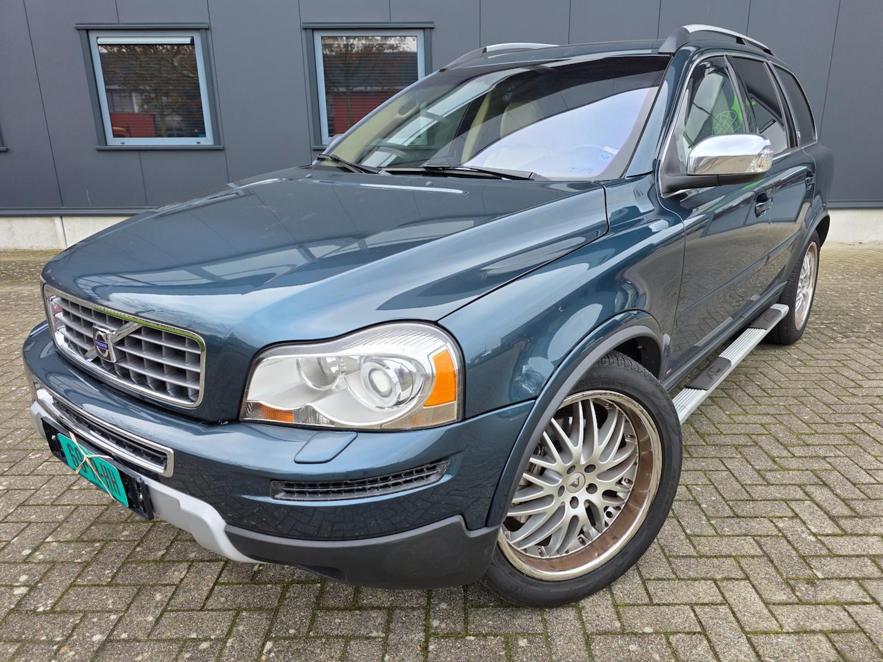Volvo XC90 - 4.4 V8 Executive FACELIFT, netto € 14.350, bijtelvriendelijk! - AutoWereld.nl