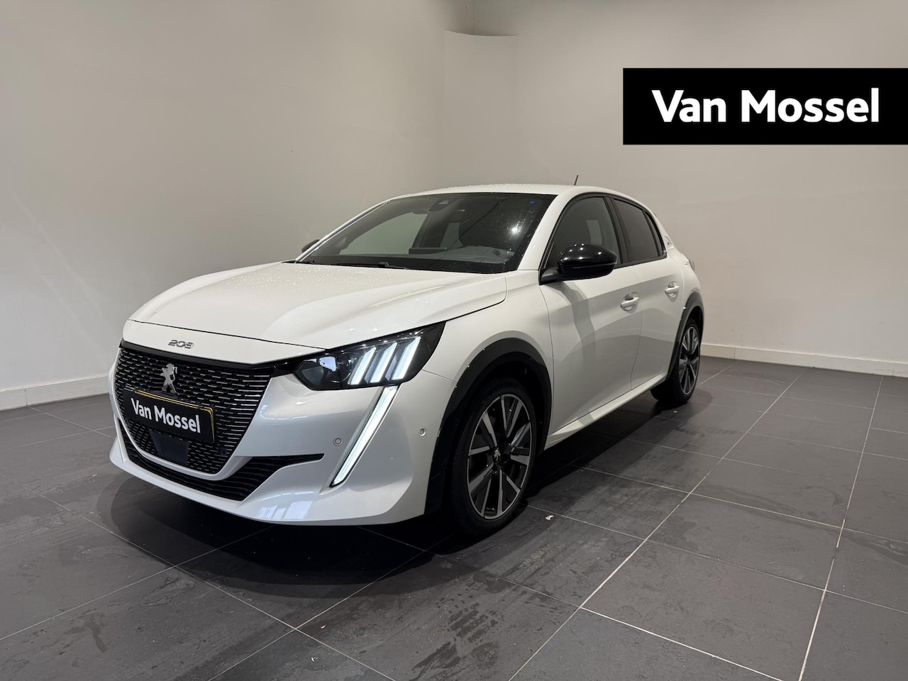 Peugeot 208 - 1.2 PureTech GT | Apple Carplay & Android Auto | Camera | DAB | - AutoWereld.nl