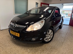 Opel Corsa - 1.4-16V Cosmo | Airco | Fietsendrager | 1e eigenaar