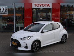 Toyota Yaris - 1.5 HYBRID DYNAMIC APPLE/ANDROID STOEL+STUURVERWARMING LM-VELGEN CAMERA AD-CRUISE