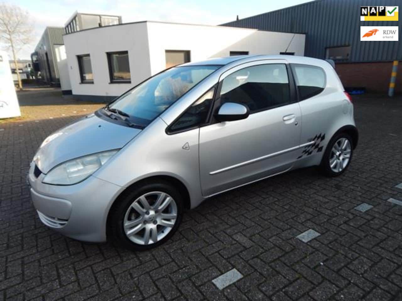 Mitsubishi Colt - 1.5 QS Ninety 1.5 QS Ninety - AutoWereld.nl